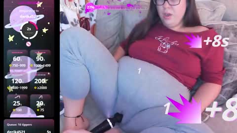 Dazeddesty  online show from September 18, 2025, 8:22 pm