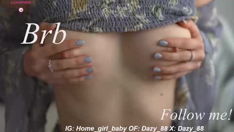 Snapshot of dazy_88 chatting on October 4, 2025, 3:15 am Dazy My Fansly online show from October 4, 2025, 3:15 am