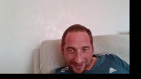 Snapshot of dazza2574 chatting on October 25, 2025, 2:56 pm dazza2574 online show from October 25, 2025, 2:56 pm