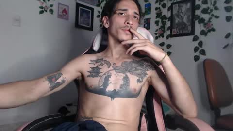 dazzayy online show from December 5, 2024, 12:30 am