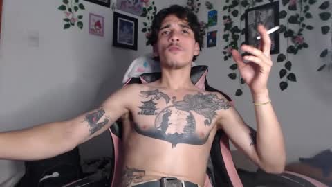 dazzayy online show from December 7, 2024, 1:03 am