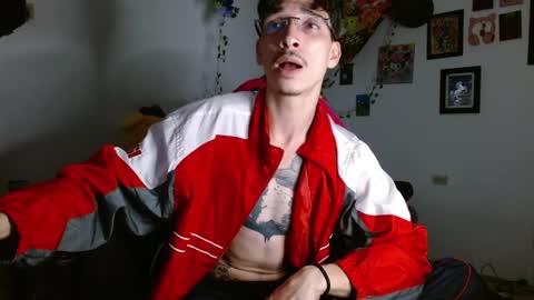 dazzayy online show from April 11, 2026, 11:53 pm