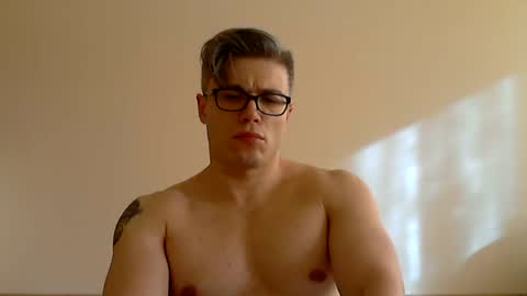 dbasil26 online show from July 9, 2026, 2:21 pm