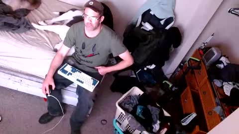 dbfroge online show from February 22, 2026, 6:46 am