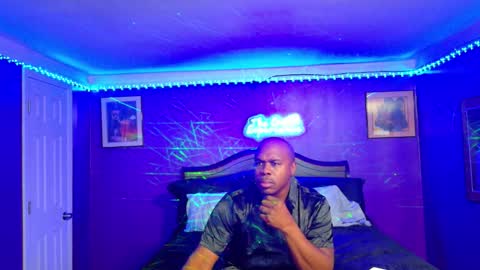 Snapshot of dcrush76 chatting on January 6, 2026, 8:40 am DCrush online show from January 6, 2026, 8:40 am