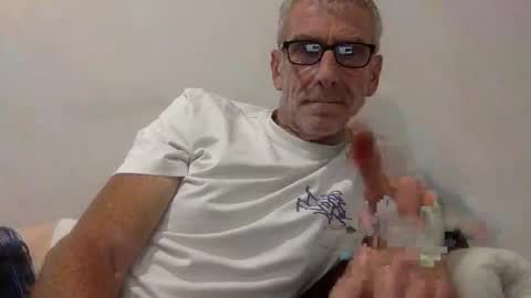 deanofflove221000 online show from February 22, 2026, 4:46 am