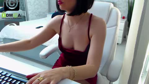 Snapshot of dear_ellisse chatting on February 17, 2025, 10:07 am Elly online show from February 17, 2025, 10:07 am