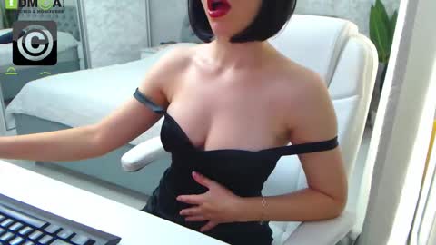 Snapshot of dear_ellisse chatting on October 16, 2025, 7:42 am Elly online show from October 16, 2025, 7:42 am