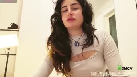 Dea Athena online show from January 5, 2026, 7:28 pm