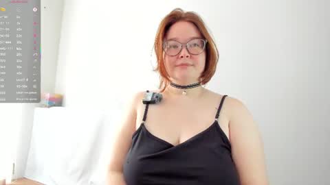 DeboraDebbieDee online show from June 15, 2026, 5:09 am