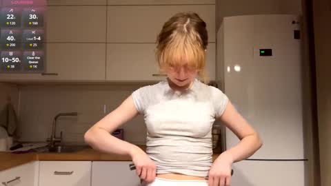 Hello My name is Sarah im new model here and little but shy. online show from February 24, 2026, 5:11 pm