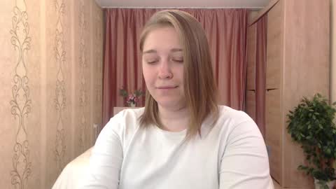 debramust online show from December 12, 2024, 4:32 pm