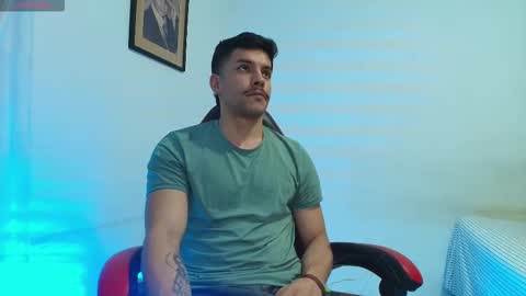 Snapshot of deconrios chatting on February 2, 2026, 3:27 am Santiago online show from February 2, 2026, 3:27 am