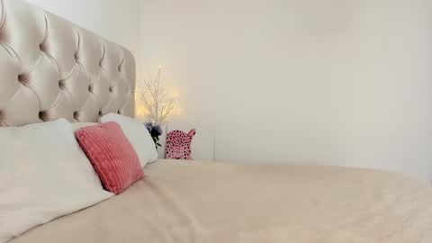 Denise online show from March 4, 2025, 2:10 pm