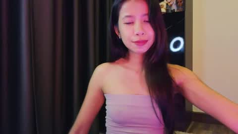 Snapshot of deedeedoll chatting on May 5, 2026, 11:18 am deedeedoll online show from May 5, 2026, 11:18 am