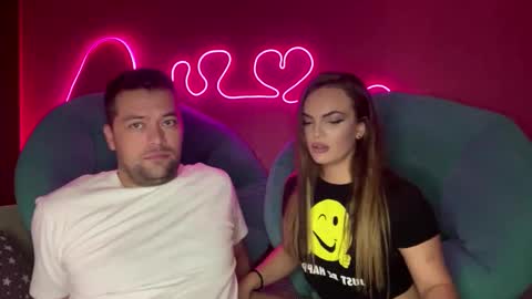 deeplookscouple online show from September 11, 2025, 3:12 pm