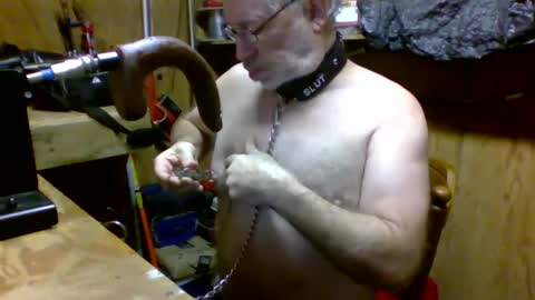 Snapshot of deepthroat227 chatting on December 28, 2024, 5:02 am Deepthroat My Big Dildos online show from December 28, 2024, 5:02 am
