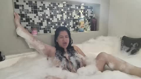 Andre  online show from February 9, 2025, 1:56 pm