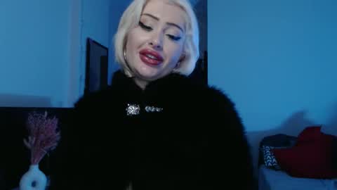 Snapshot of deewhitee chatting on January 14, 2026, 1:55 am Jenna online show from January 14, 2026, 1:55 am