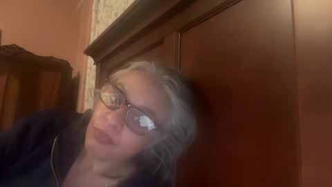 Tori online show from February 19, 2026, 5:36 am