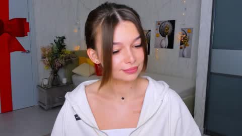 DegreeOfSincerity online show from February 3, 2025, 4:04 am