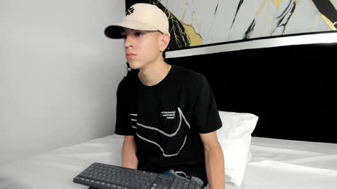 Snapshot of dei_v_48 chatting on January 27, 2025, 10:49 pm DEIVY online show from January 27, 2025, 10:49 pm