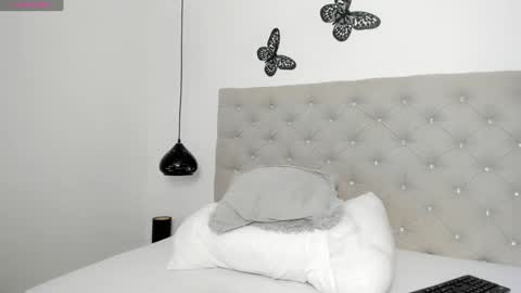 Snapshot of dei_v_48 chatting on January 28, 2025, 10:45 pm DEIVY online show from January 28, 2025, 10:45 pm