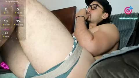 Snapshot of deibi_strong chatting on June 17, 2026, 5:32 am deibi online show from June 17, 2026, 5:32 am
