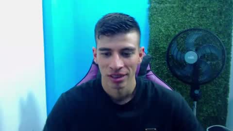 Snapshot of deiby_baby chatting on December 28, 2024, 8:47 pm DEIBY online show from December 28, 2024, 8:47 pm