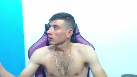 Snapshot of deiby_baby chatting on March 4, 2025, 11:43 pm DEIBY online show from March 4, 2025, 11:43 pm