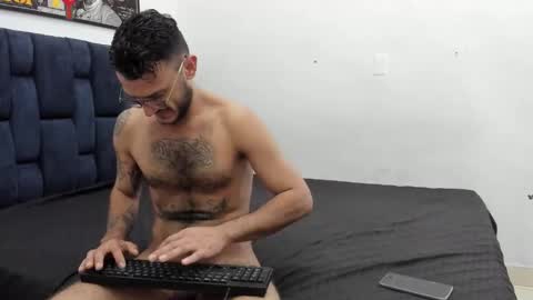 Snapshot of deilnal_zafiro chatting on November 30, 2025, 12:14 am deilnal_zafiro online show from November 30, 2025, 12:14 am