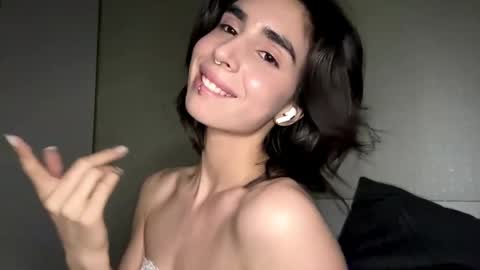 Mila online show from May 24, 2026, 2:55 pm