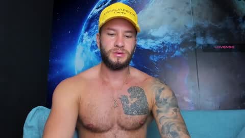 Delessandro online show from April 4, 2026, 1:26 am