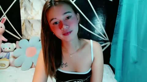 delicious_cum_girlxx online show from April 6, 2026, 10:33 pm