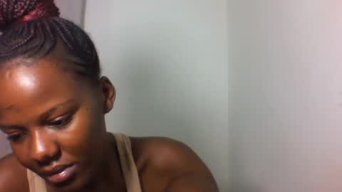 Snapshot of deliciousbabe01 chatting on June 25, 2026, 2:11 am EVAH online show from June 25, 2026, 2:11 am