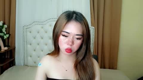 Snapshot of deliciously_sophie chatting on April 16, 2026, 7:09 am Sophie online show from April 16, 2026, 7:09 am