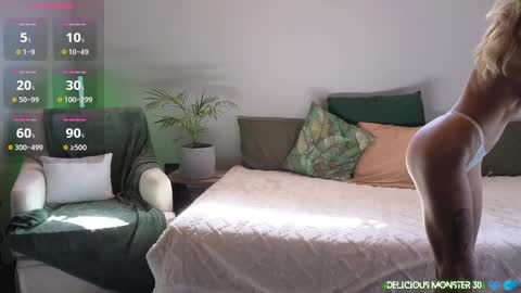 Kitty online show from December 1, 2025, 7:13 am