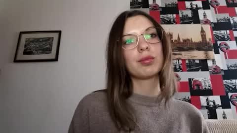 Aurora online show from January 9, 2025, 11:03 am