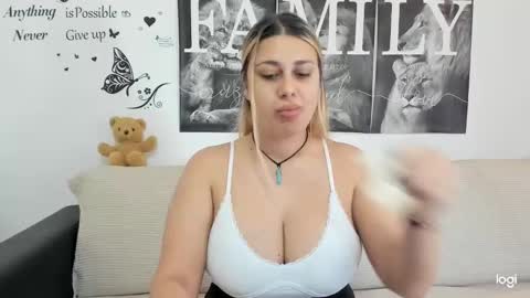 delightfulannemistress online show from December 15, 2024, 10:07 am