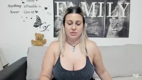 delightfulannemistress online show from January 12, 2025, 4:29 pm