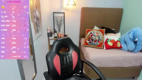 Snapshot of delilaquinn chatting on December 18, 2024, 7:08 pm delilaquinn online show from December 18, 2024, 7:08 pm