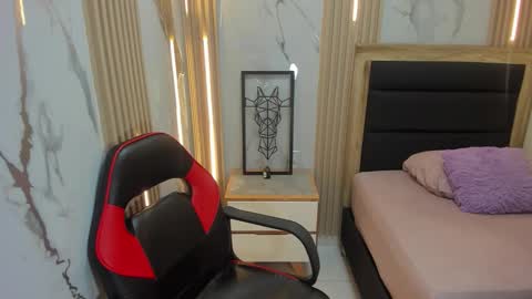 Snapshot of delilaquinn chatting on October 17, 2025, 11:13 am delilaquinn online show from October 17, 2025, 11:13 am