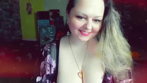 Snapshot of delinnia chatting on December 19, 2024, 7:51 am Margo online show from December 19, 2024, 7:51 am