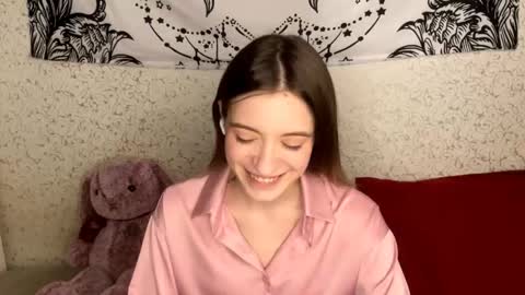 Sia online show from December 18, 2025, 12:11 pm