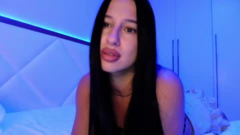 delly_love online show from July 24, 2026, 7:45 pm