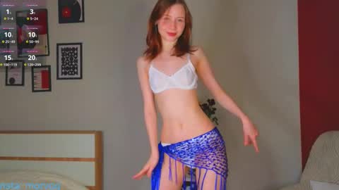 Delora online show from March 12, 2025, 10:39 pm