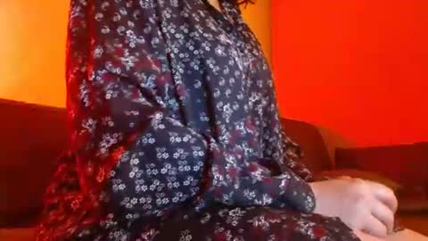 Snapshot of delphine_x chatting on January 17, 2025, 5:51 pm Delphine online show from January 17, 2025, 5:51 pm