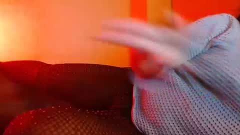 Snapshot of delphine_x chatting on February 12, 2025, 9:11 pm Delphine online show from February 12, 2025, 9:11 pm