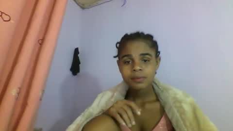 delphine online show from April 2, 2026, 4:21 am