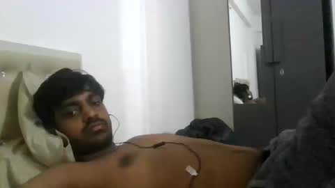 Snapshot of delta0211 chatting on October 20, 2025, 5:57 pm delta0211 online show from October 20, 2025, 5:57 pm